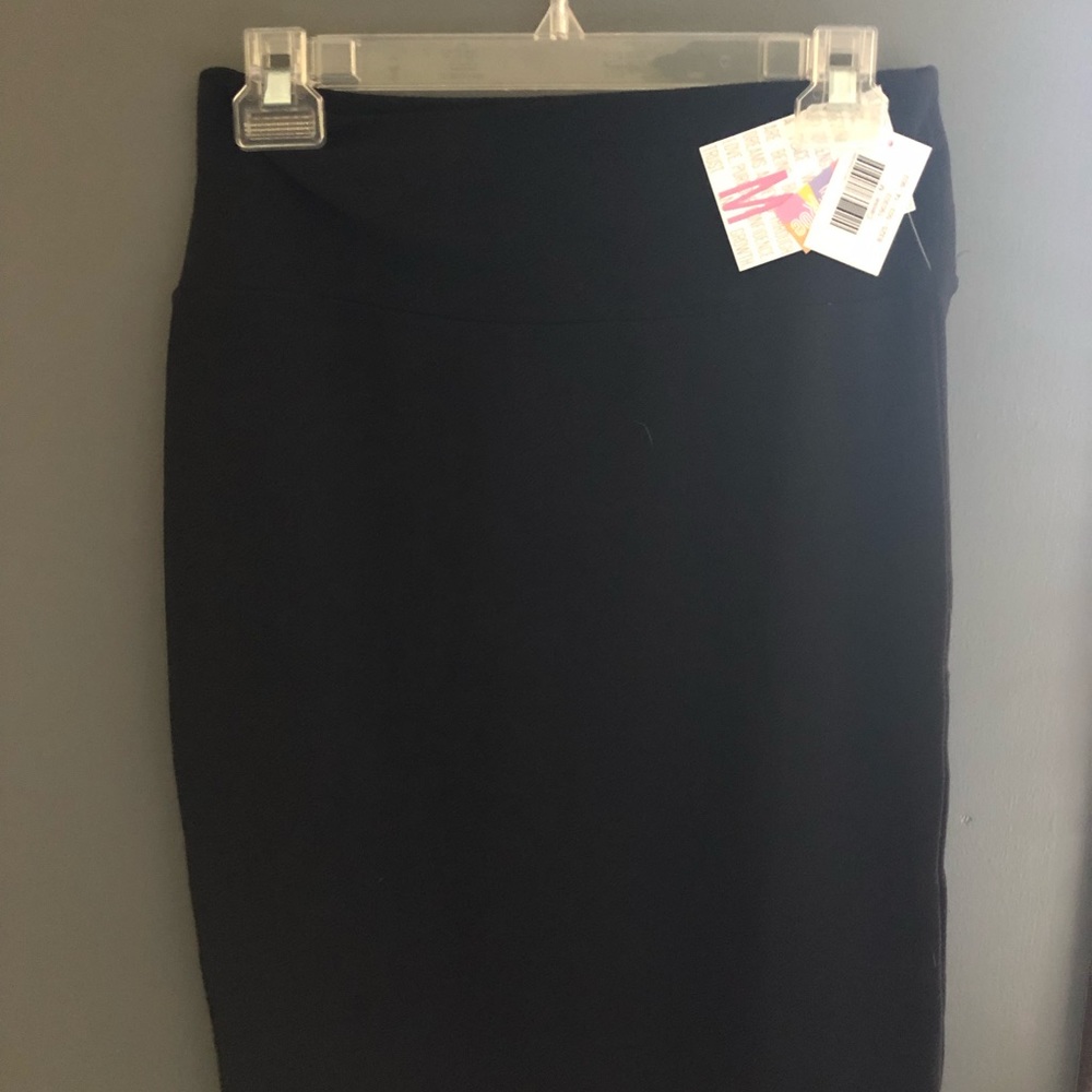 Lularoe Black Cassie skirt with stretch